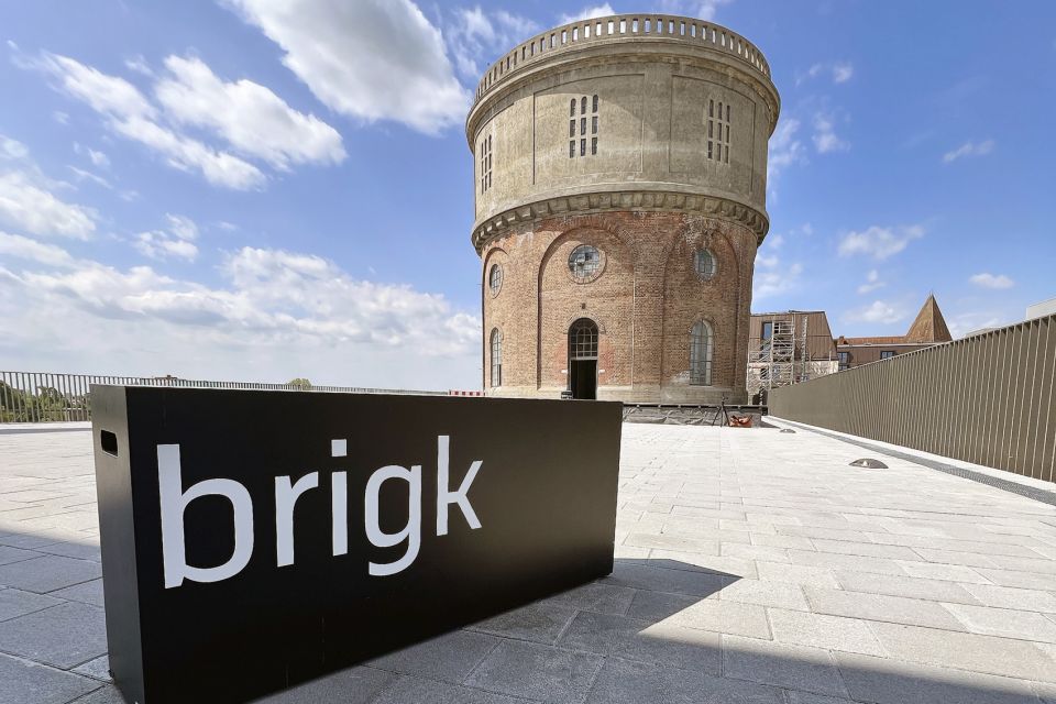 Blick auf den Wasserturm von der Dachterrrasse des Digitalen Gründerzentrums der Region Ingolstadt.