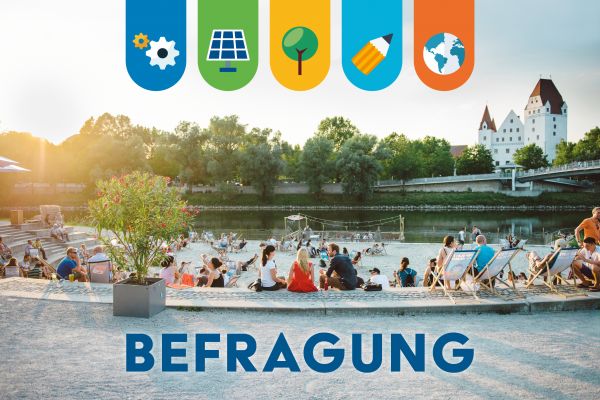 Menschen sitzen am Donaustrand Ingolstadt, fünf bunte Icons der Handlungsfelder